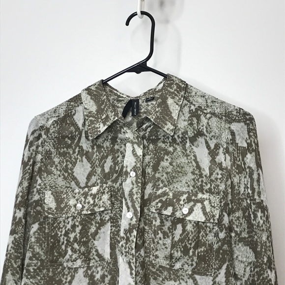 🐬Willi Smith Button Front High Low Top Size M - Picture 2 of 5